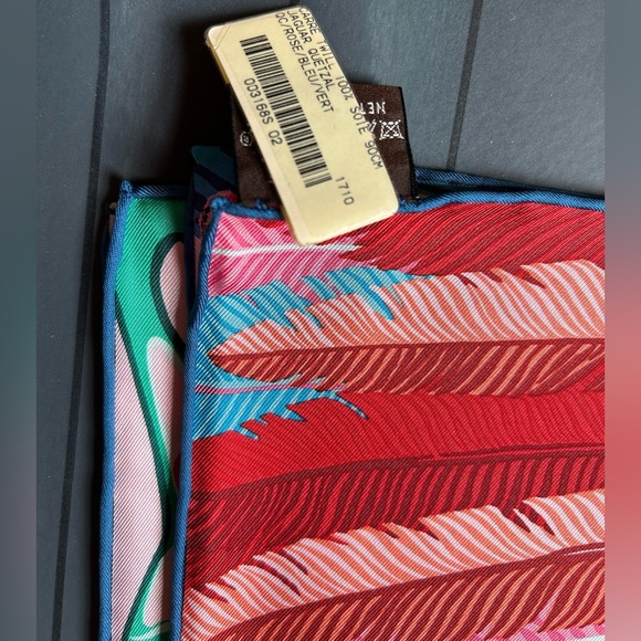 Hermes scarf silk Carre 35" x 35" jaguar quetzal Green Blue Red Black - Picture 10 of 11